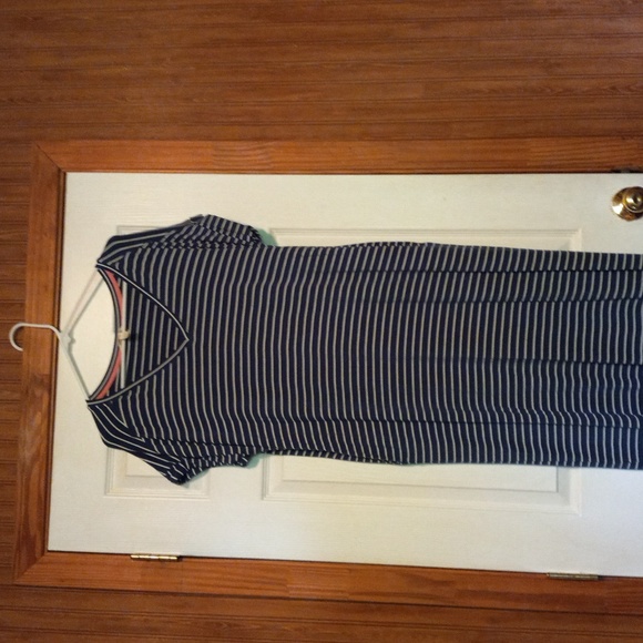 Women's dress - Picture 1 of 5